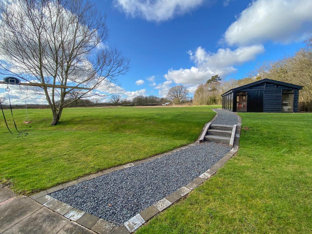 The Tractor Shed Villa Worcester Buitenkant foto